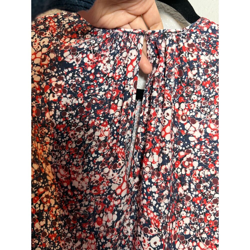 NWT Charlotte Brody Keyhole Blouse Red Marble Size Large - Picture 13 of 13